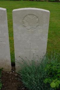 Etaples Military Cemetery - McClellan, James William